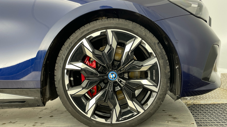 BMW i5 250kW eDrive40 M Sport Pro 84kWh 4dr Auto Electric Saloon